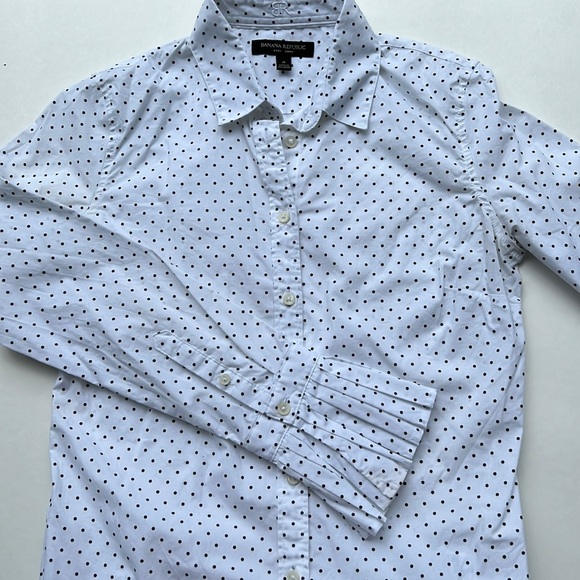 Banana Republic // Riley Ruffle Sleeves - Picture 2 of 3